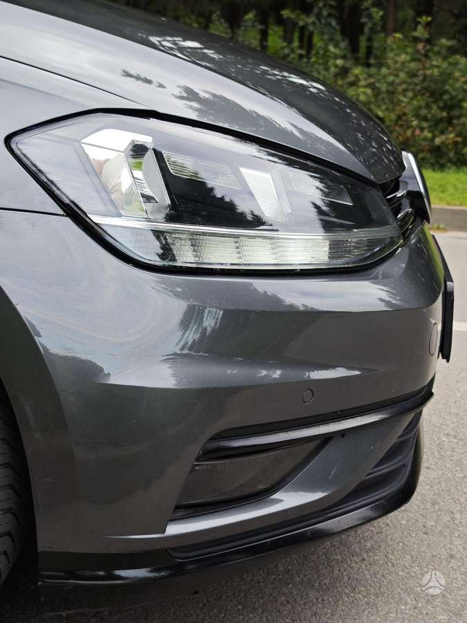 Volkswagen Golf - 7