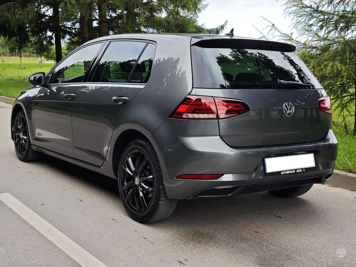 Volkswagen Golf - 4