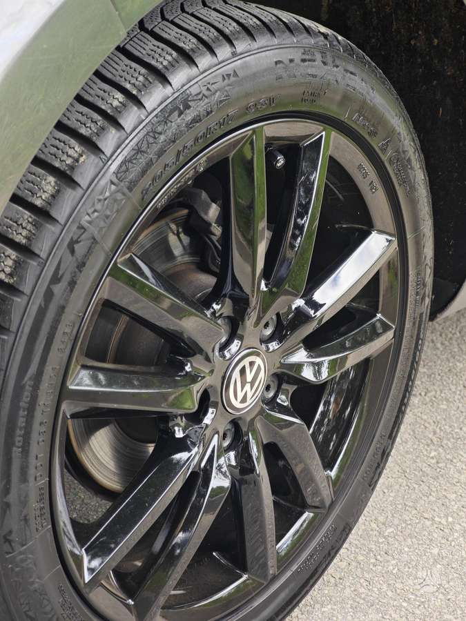 Volkswagen Golf - 9
