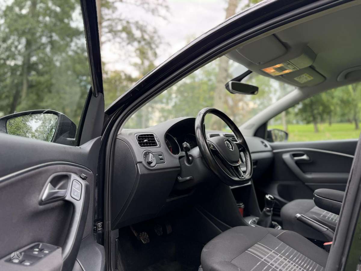 Volkswagen Polo - 9