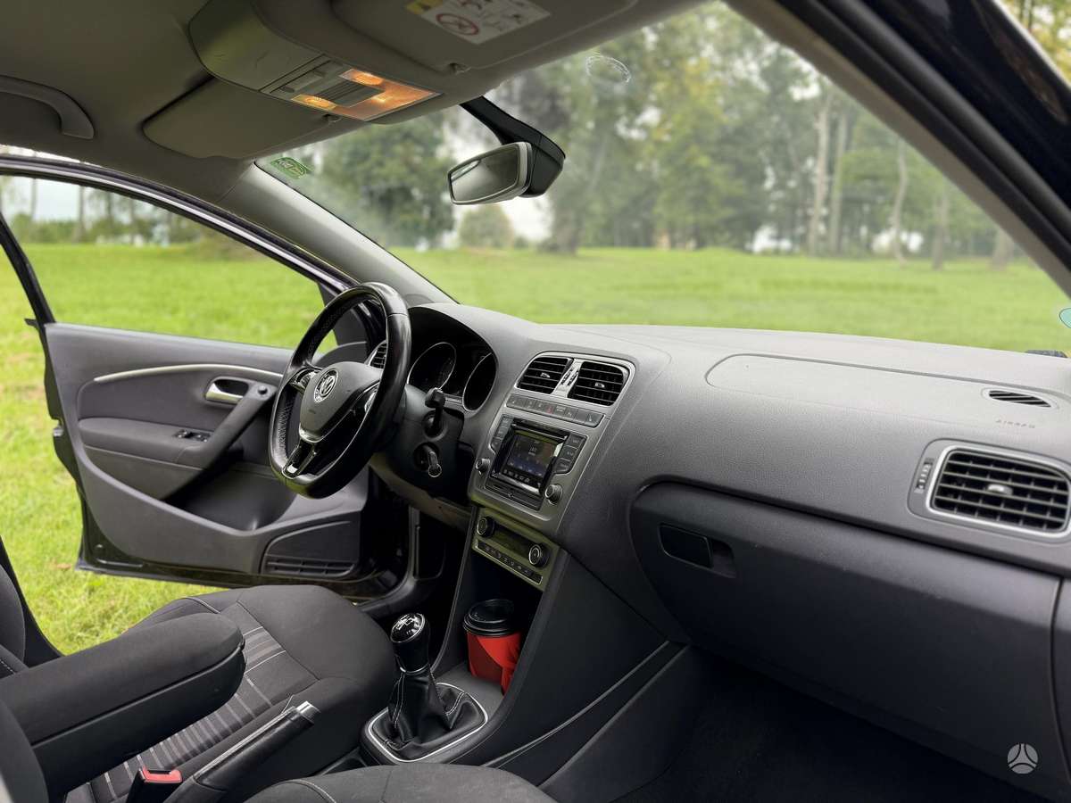 Volkswagen Polo - 11