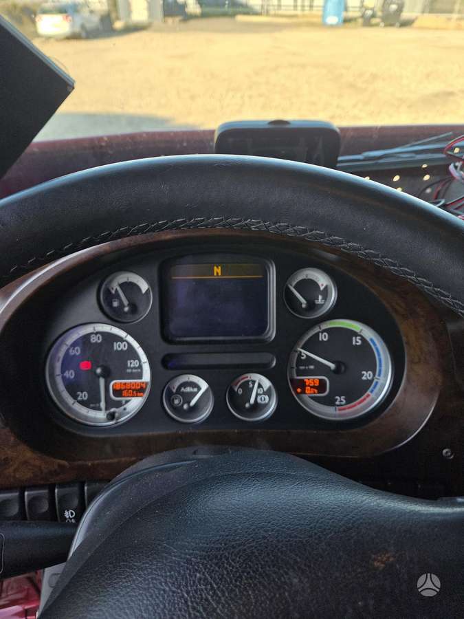 DAF 105, 2 miegamosios vietos