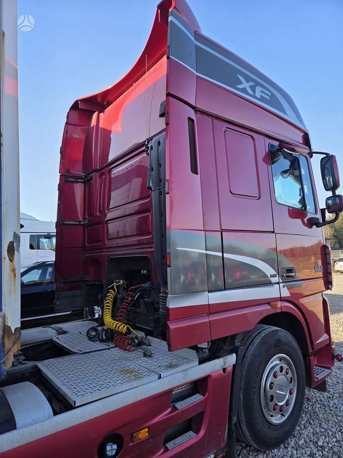 DAF 105, 2 miegamosios vietos