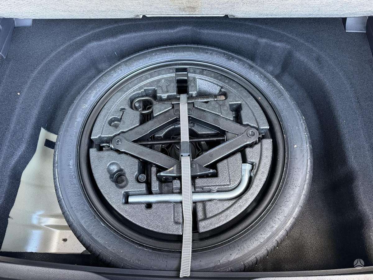 Volkswagen Golf - 4