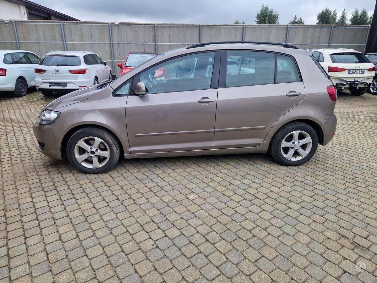 Volkswagen Golf Plus - 4