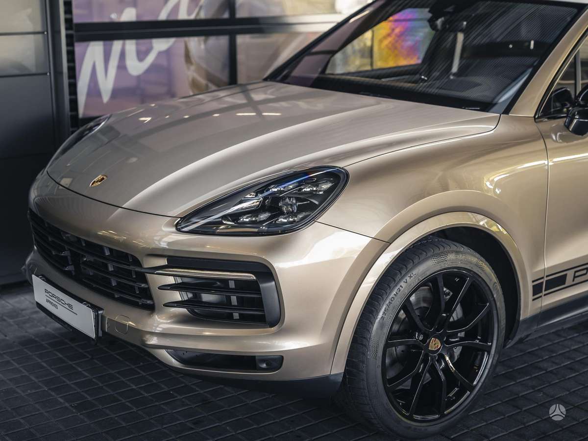 Porsche Cayenne - 11