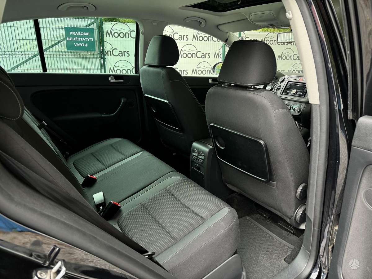 Volkswagen Golf Plus - 11