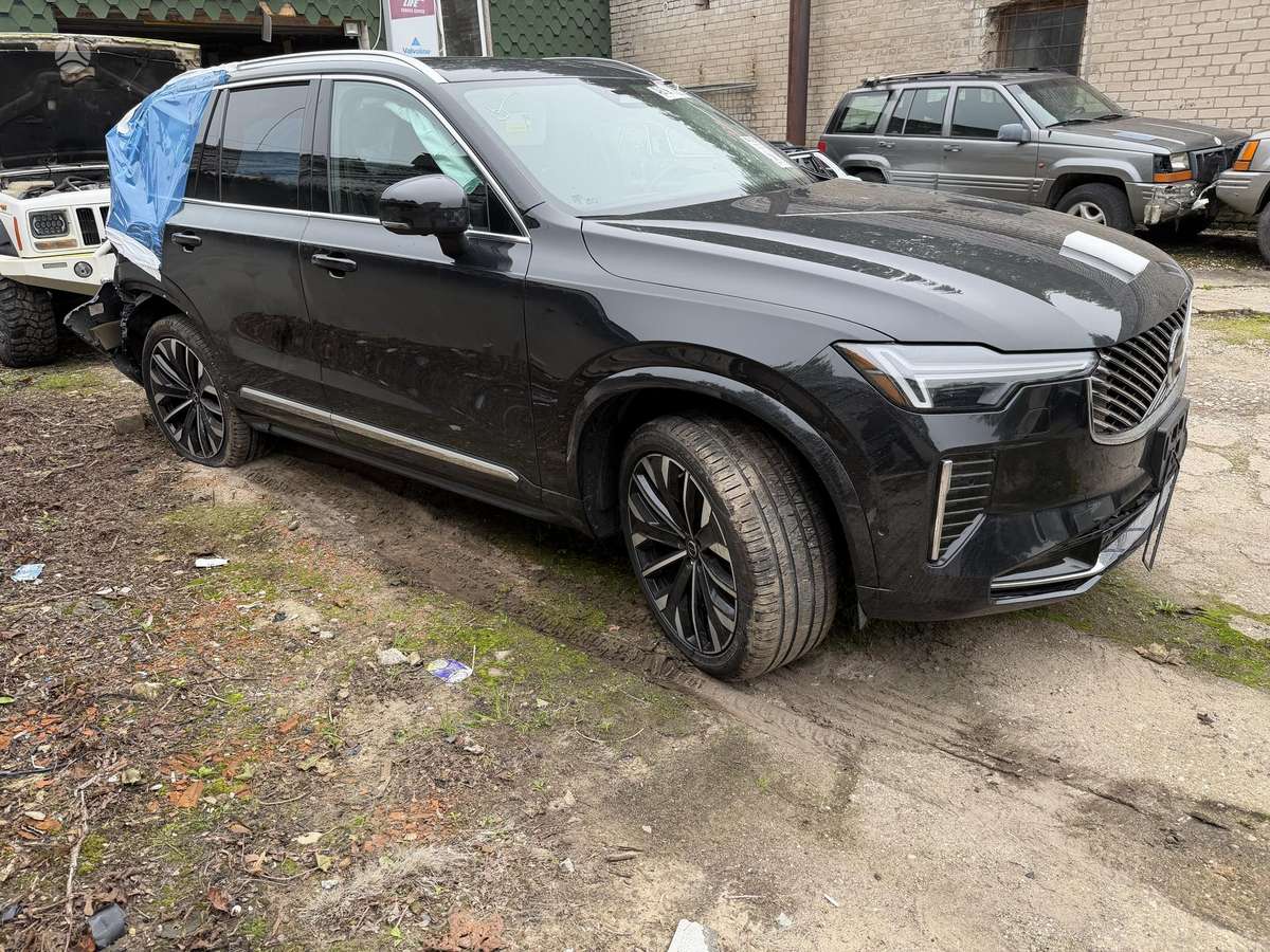Volvo XC90 - 5