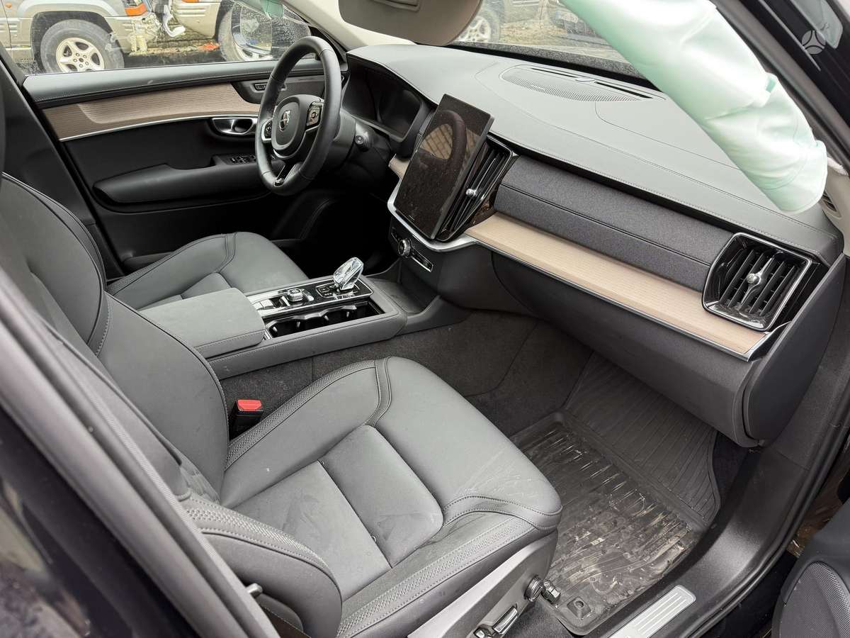 Volvo XC90 - 7