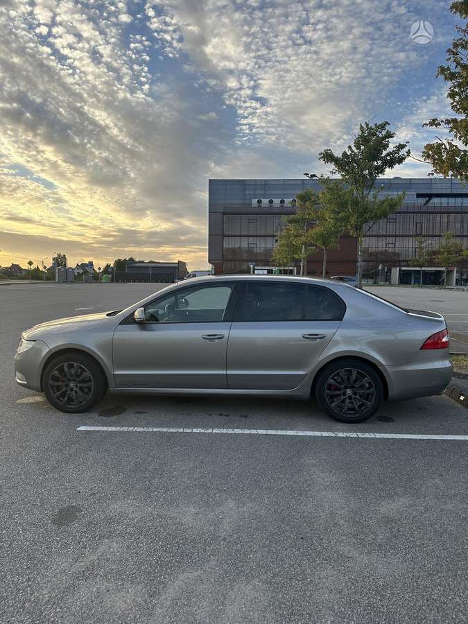 Škoda Superb - 6