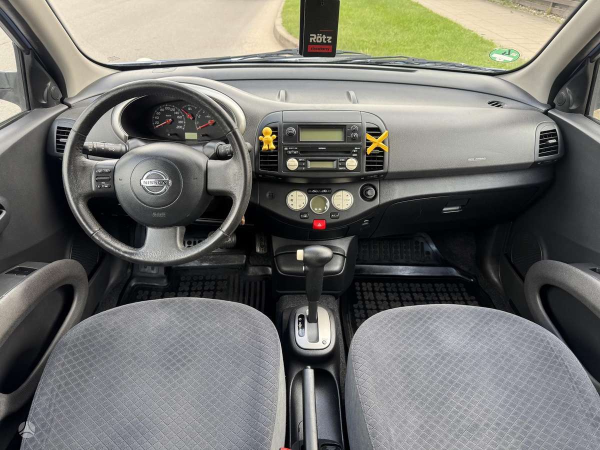 Nissan Micra, 1.2 l., hatchback