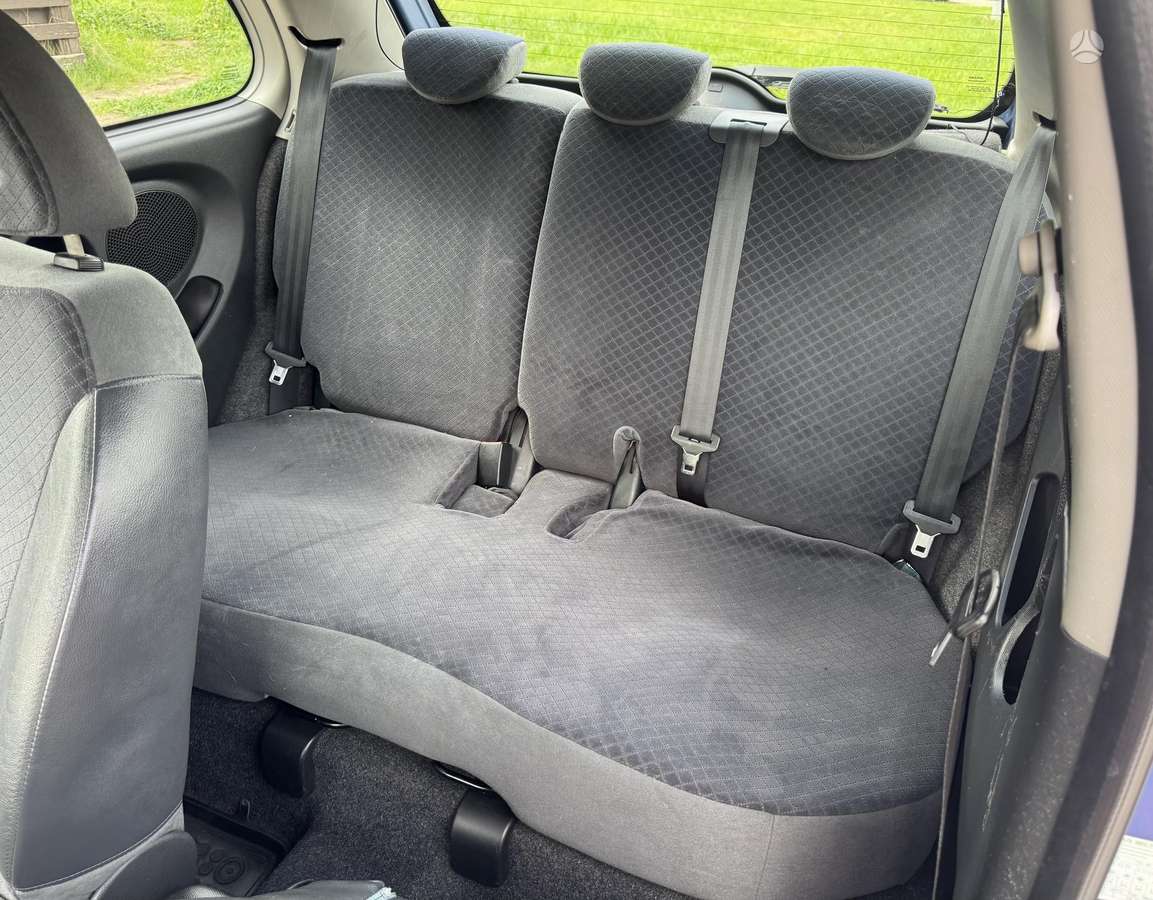 Nissan Micra, 1.2 l., hatchback