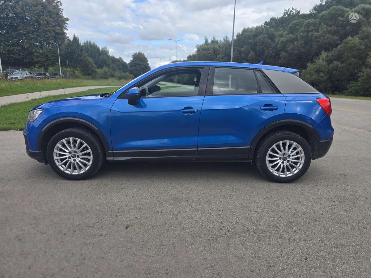 Audi Q2, 1.6 l., hatchback