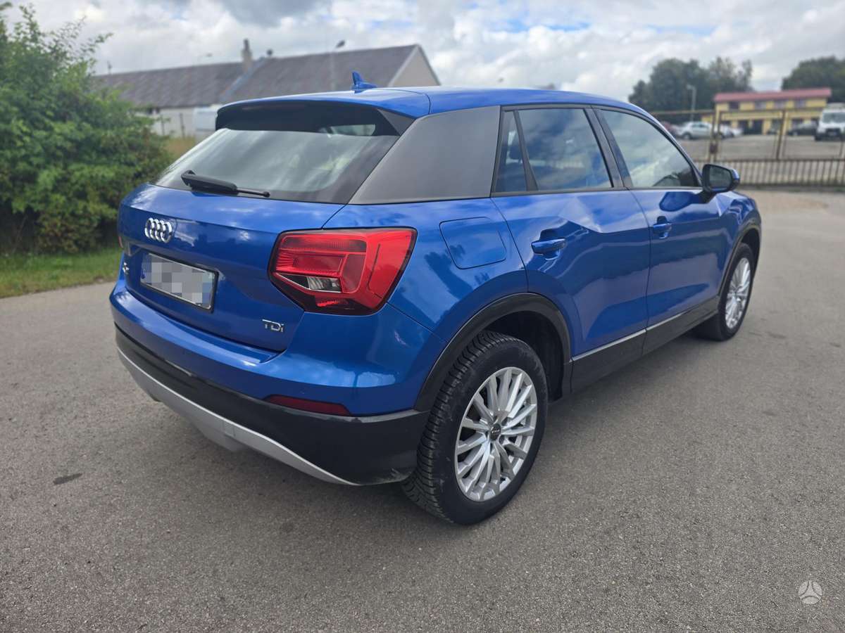 Audi Q2, 1.6 l., hatchback