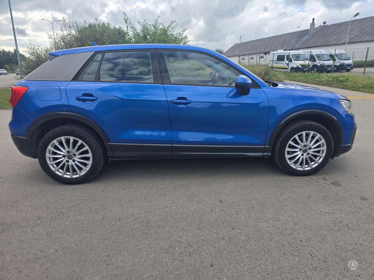 Audi Q2, 1.6 l., hatchback