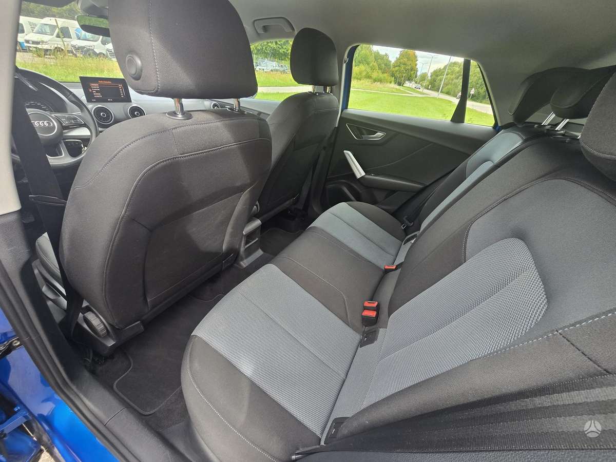 Audi Q2, 1.6 l., hatchback