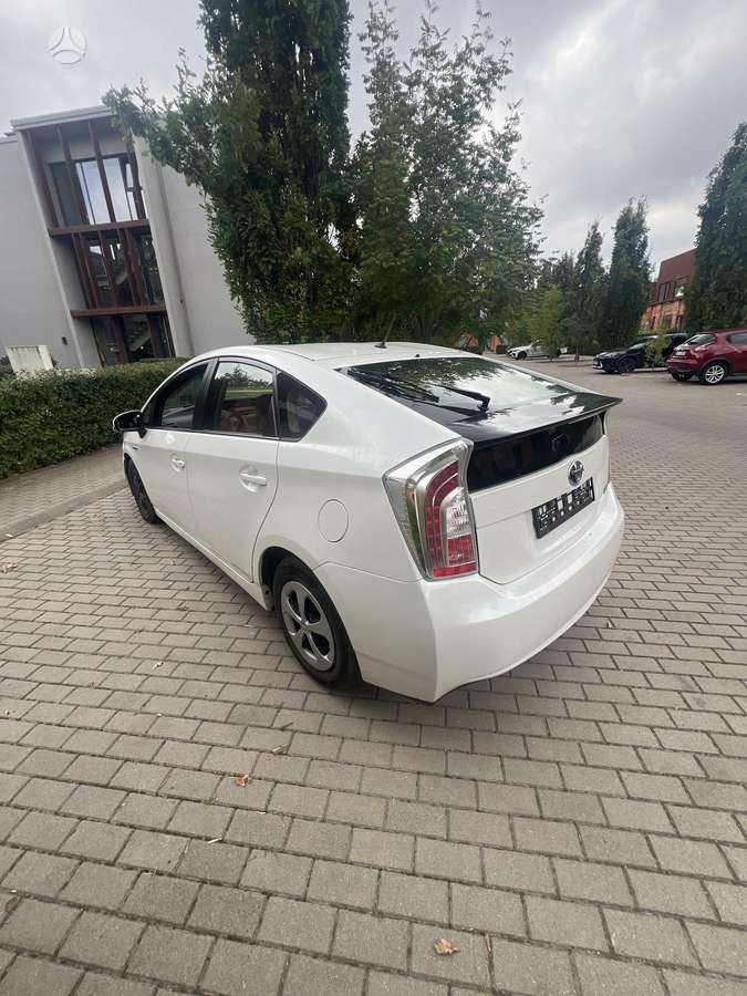 Toyota Prius - 6