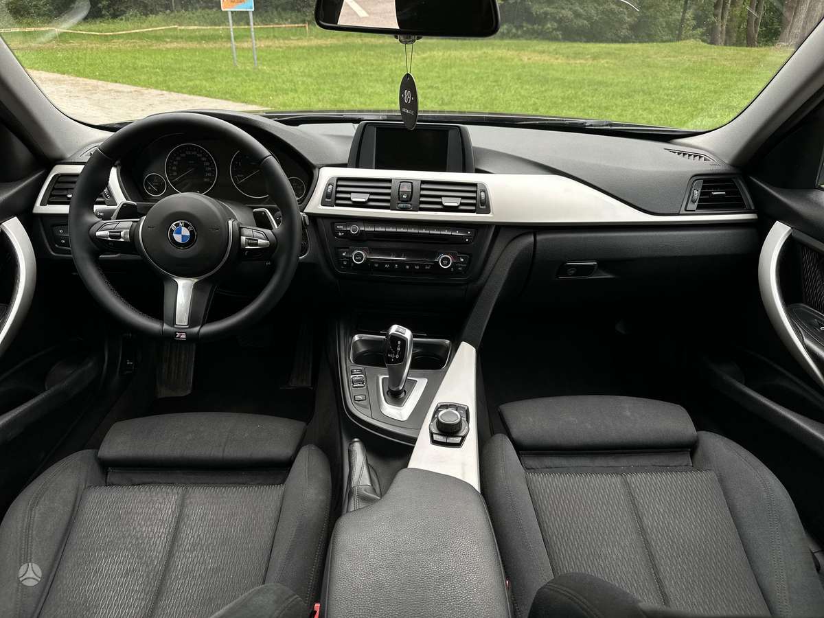 BMW 320, 2.0 l., Седан