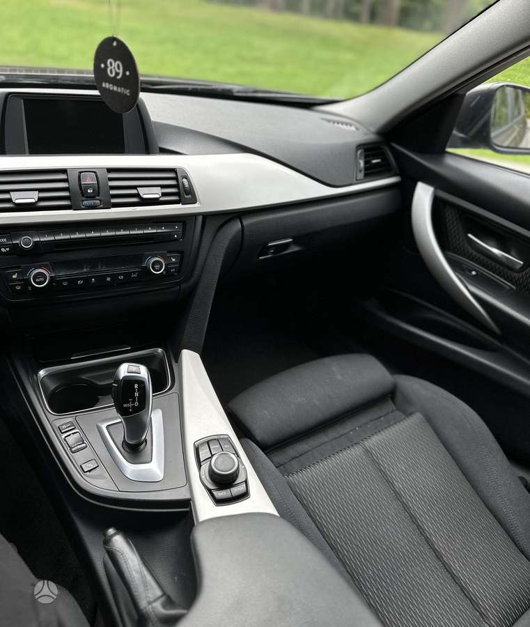 BMW 320, 2.0 l., Седан