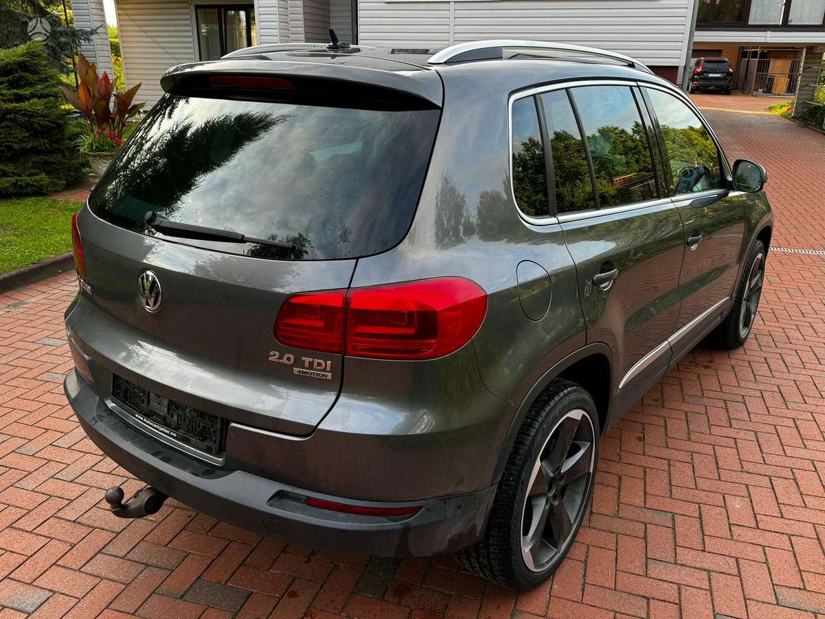Volkswagen Tiguan - 4