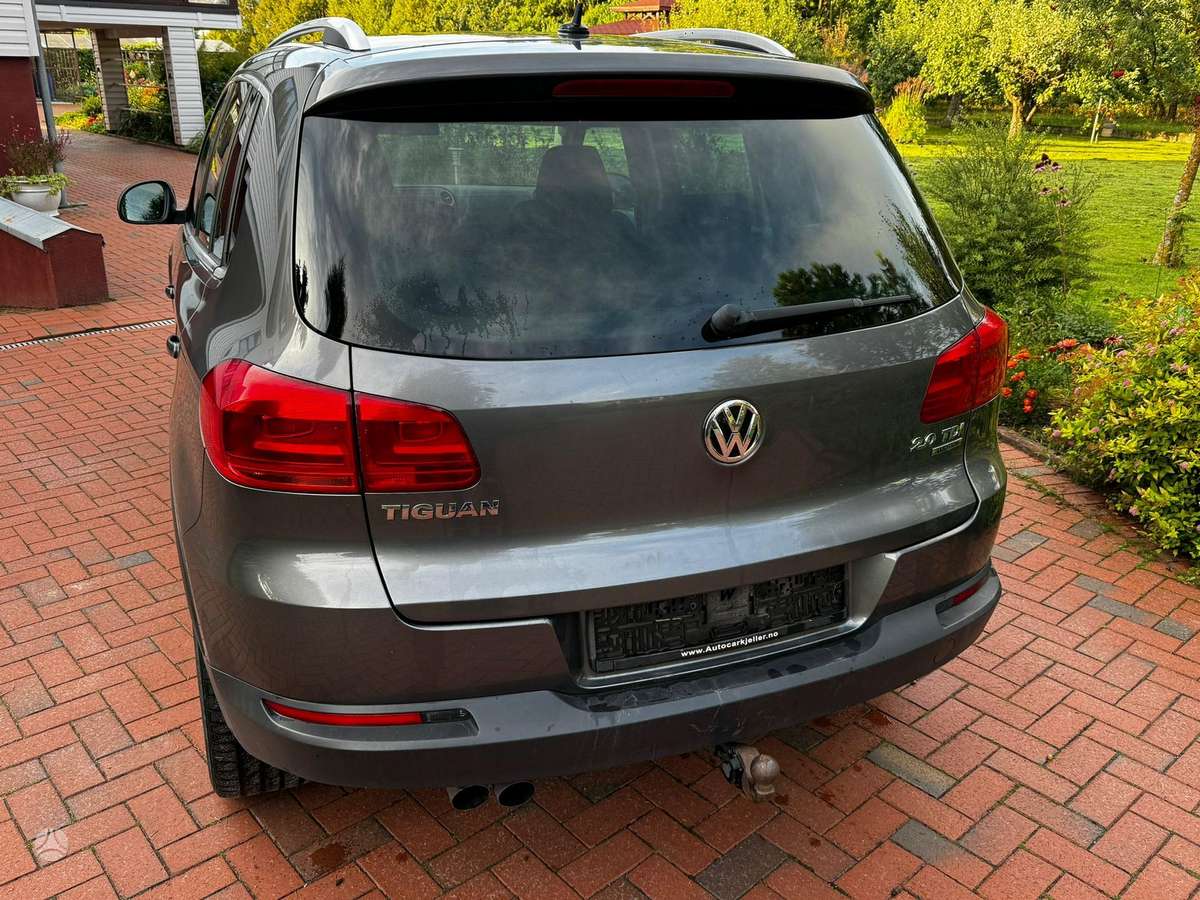 Volkswagen Tiguan - 5