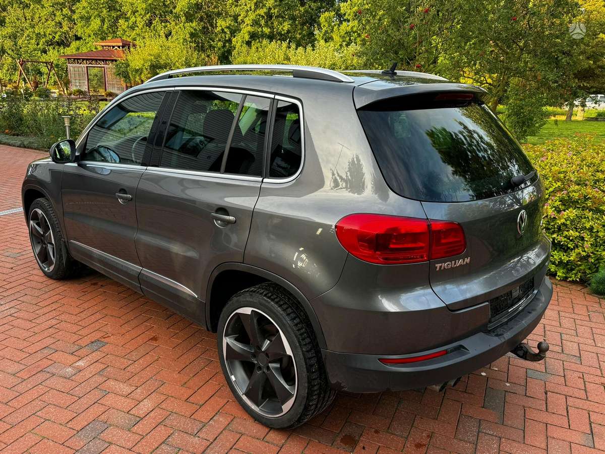 Volkswagen Tiguan - 6