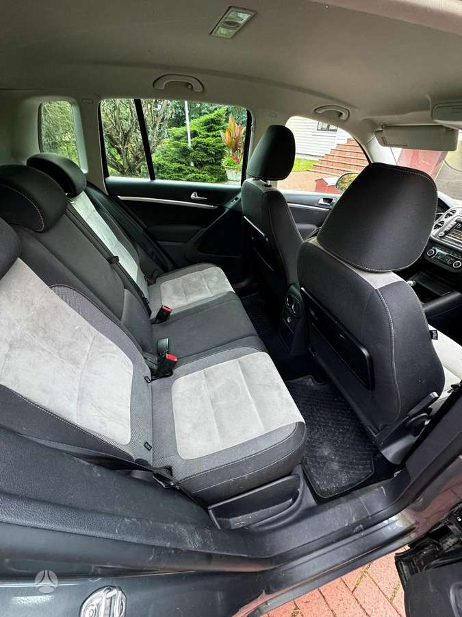 Volkswagen Tiguan - 8