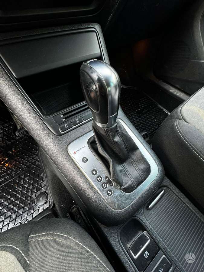 Volkswagen Tiguan - 9