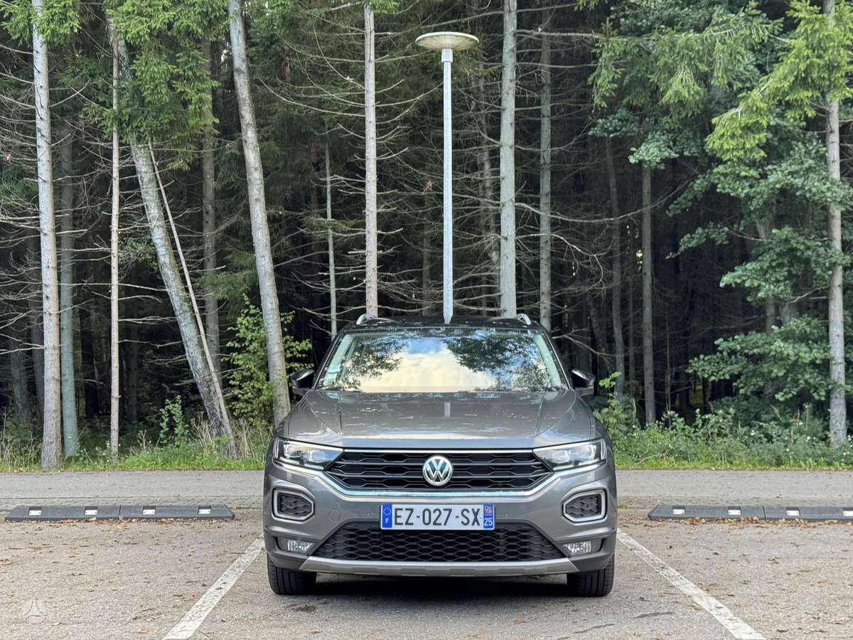 Volkswagen T-Roc - 10