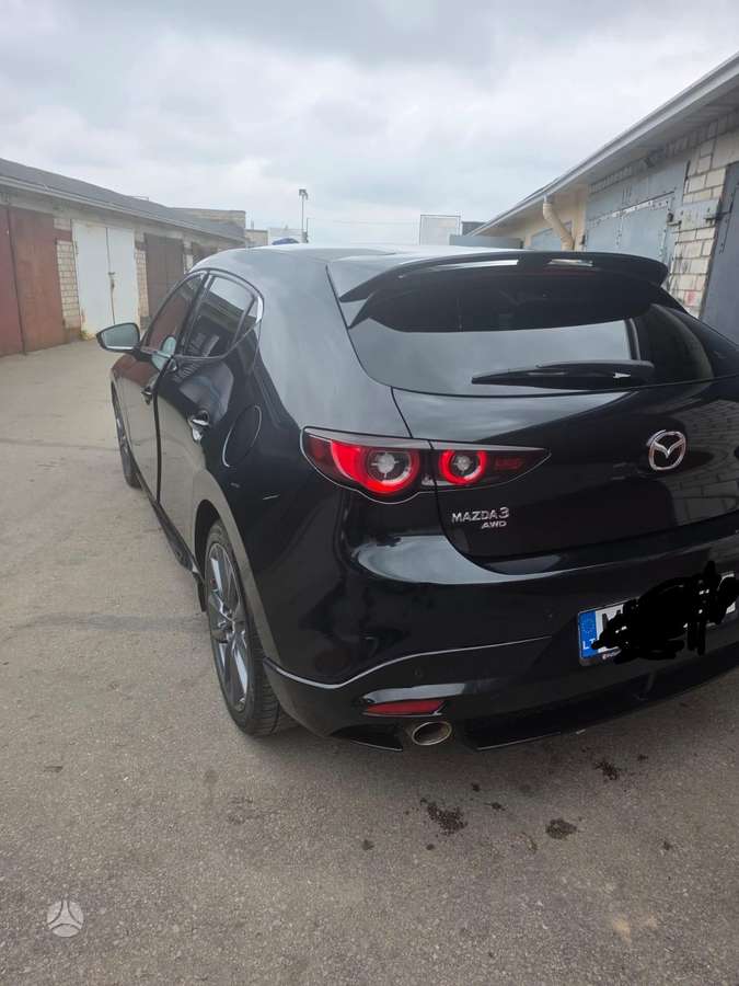 Mazda 3, 2.0 l., hatchback