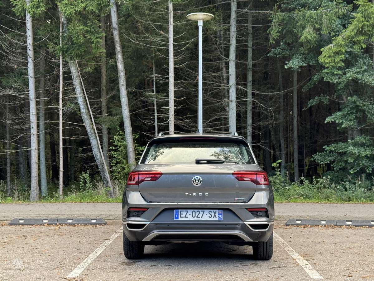 Volkswagen T-Roc - 11