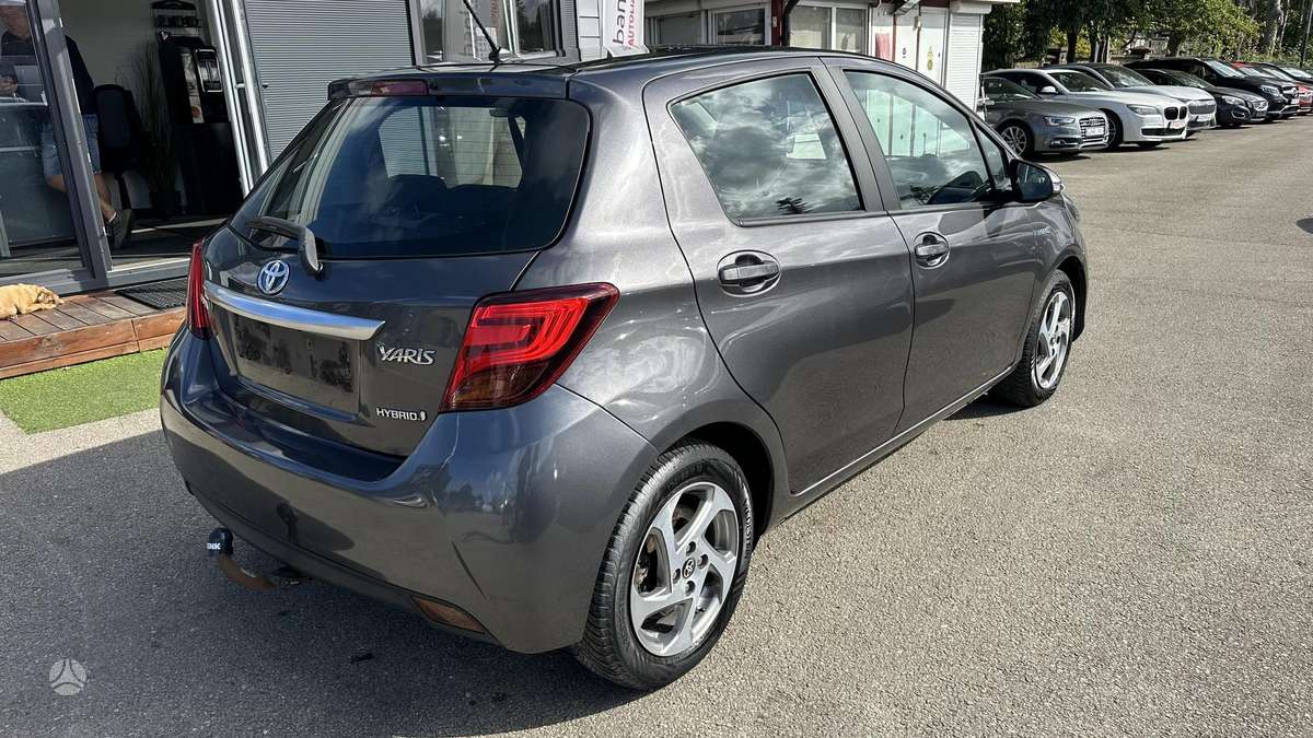 Toyota Yaris - 2
