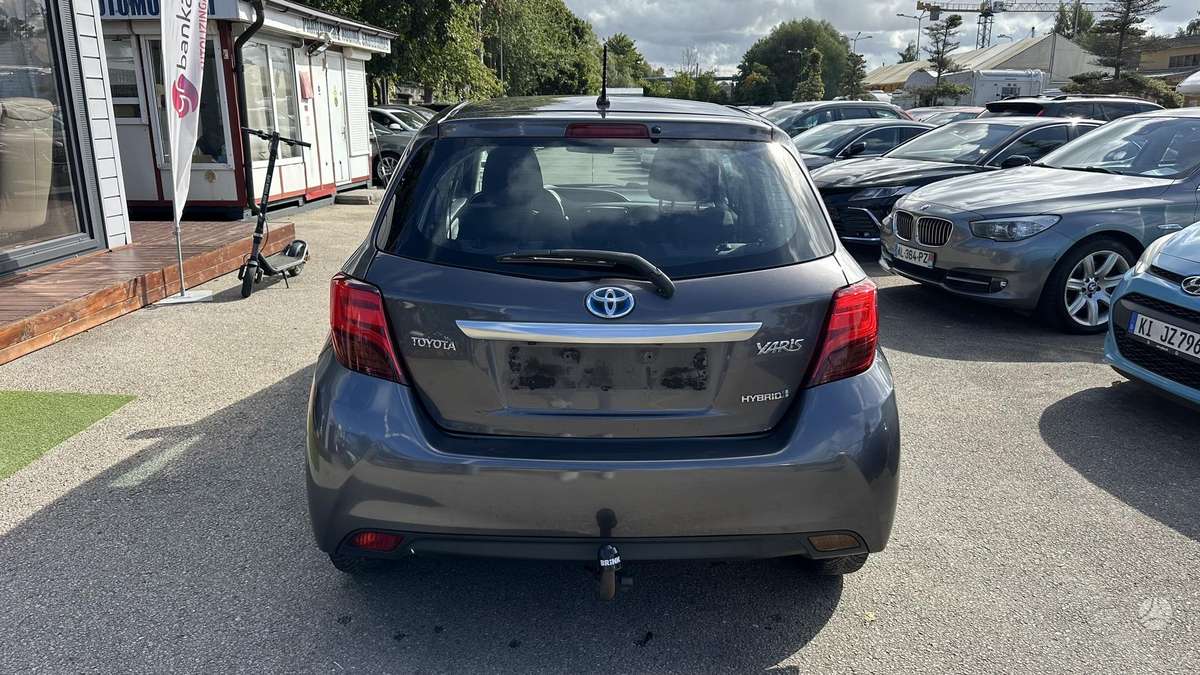 Toyota Yaris - 3