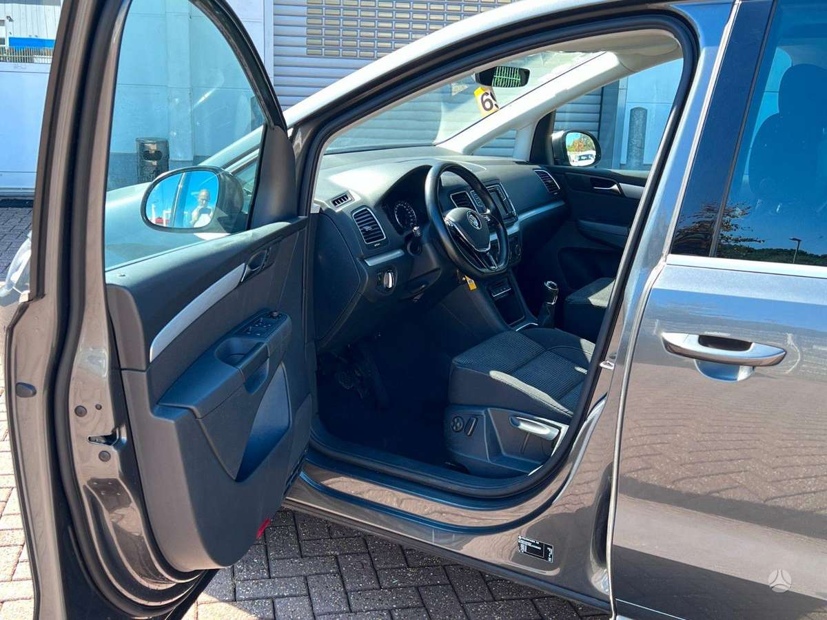 Volkswagen Sharan - 9