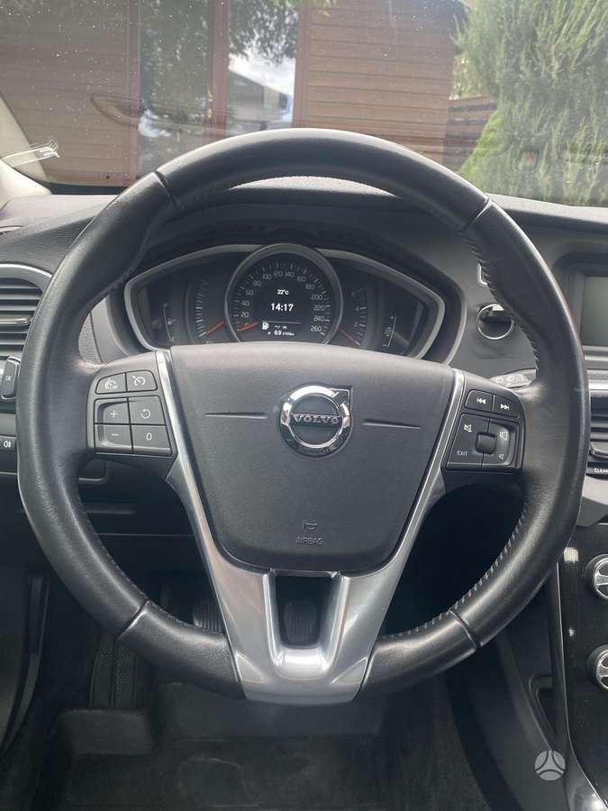 Volvo V40, 2.0 l., Хэтчбек