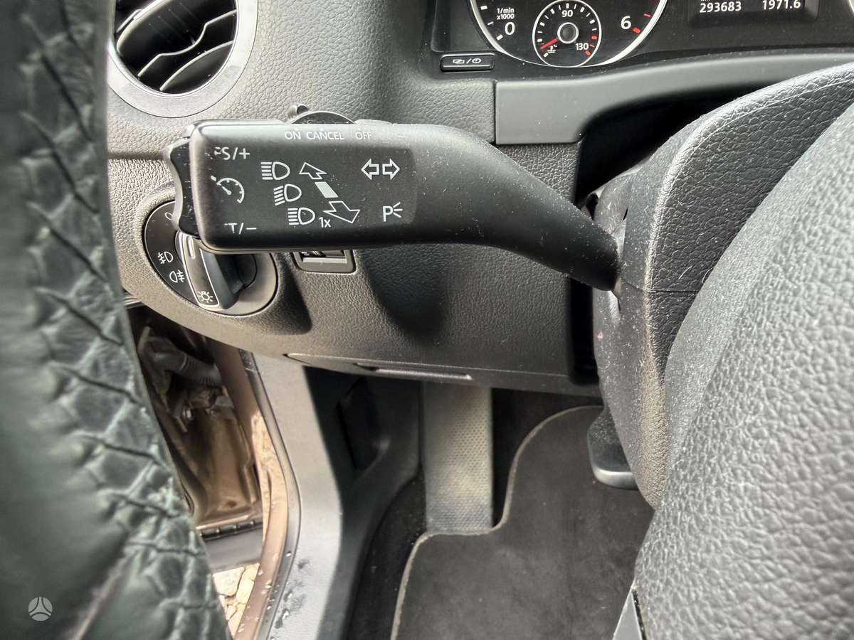 Volkswagen Tiguan - 11