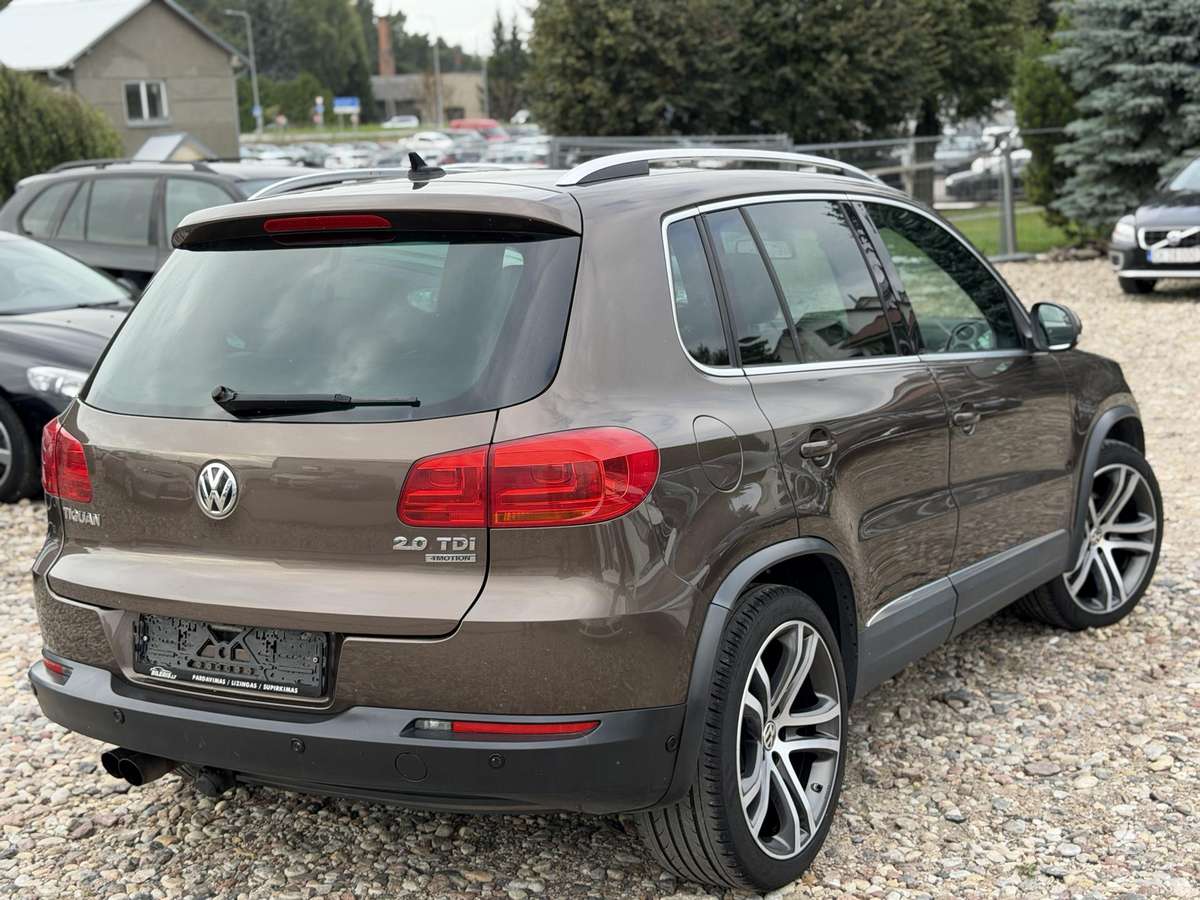 Volkswagen Tiguan - 5