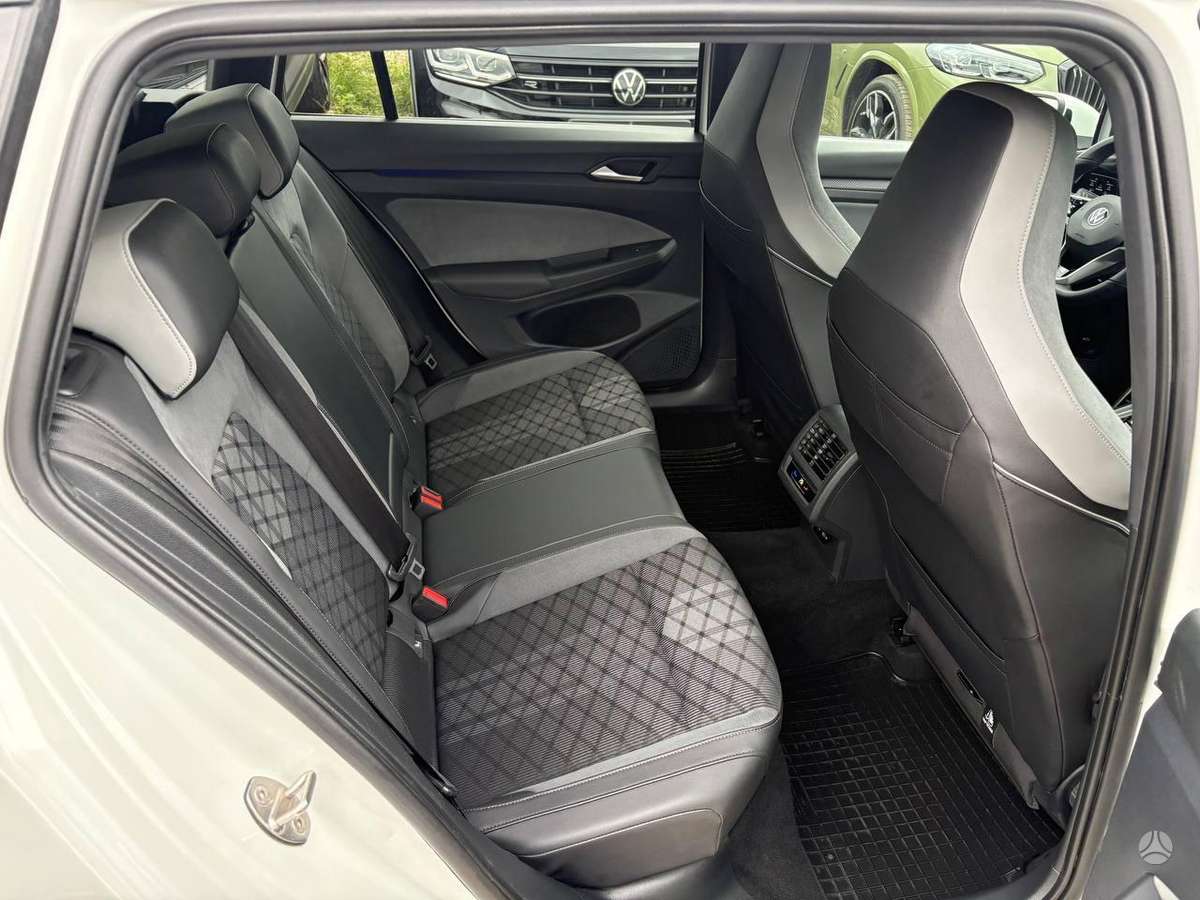 Volkswagen Golf, 1.5 l., Универсал