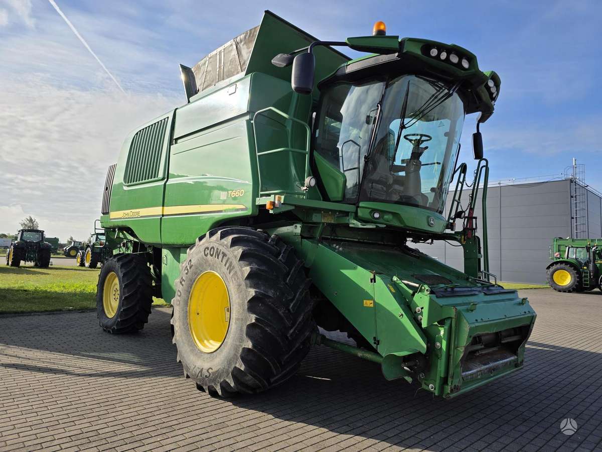 John Deere T660, kombaini