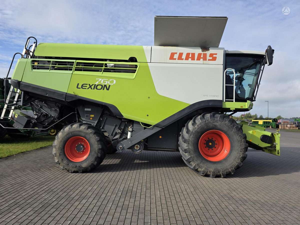 Claas Lexion 760, combine harvesters