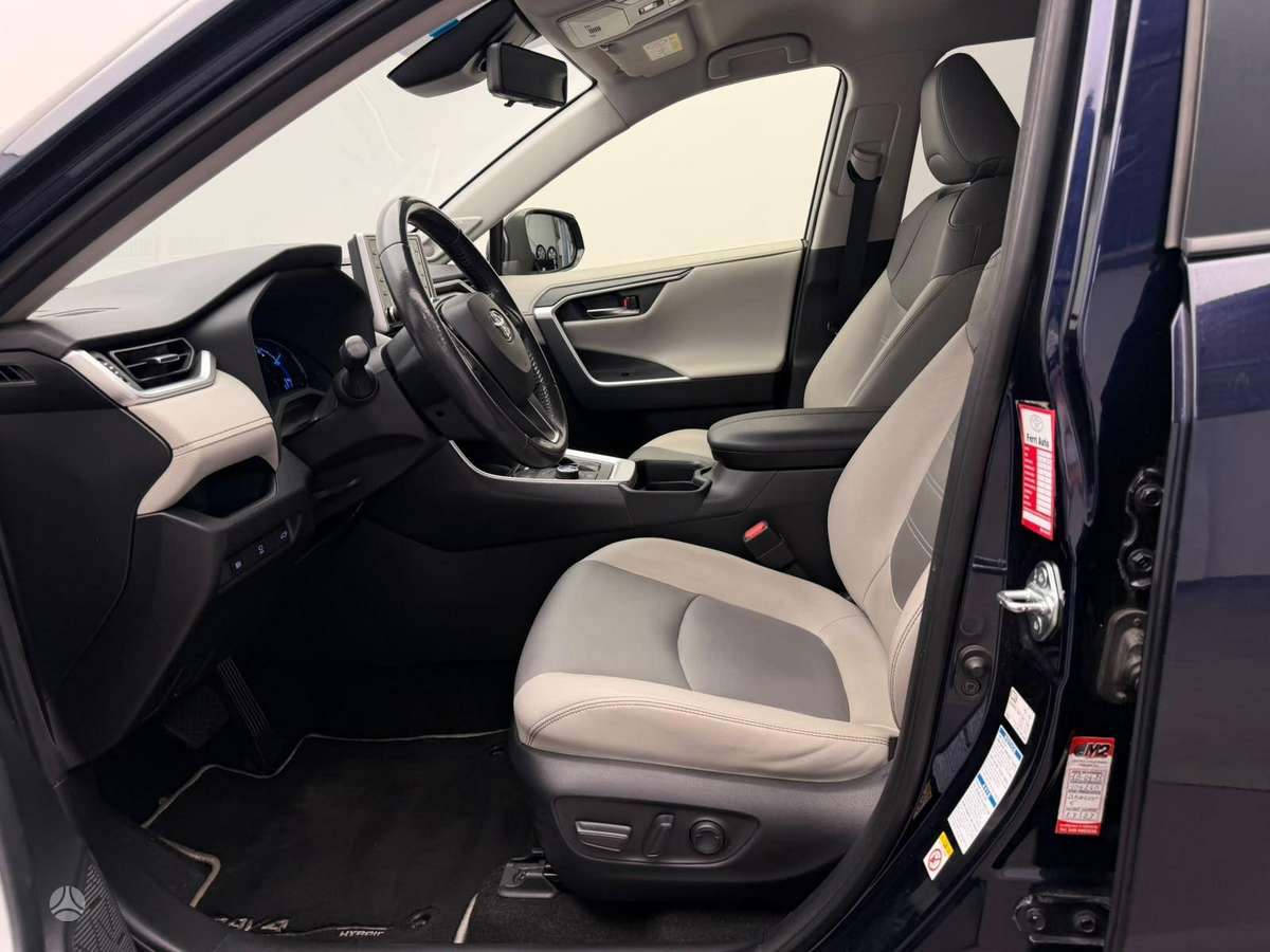 Toyota RAV4 - 9