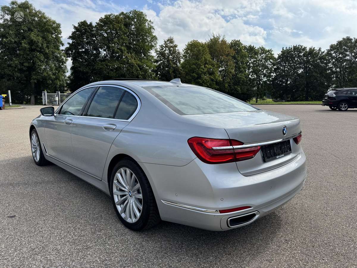 BMW 740, 3.0 l., Седан