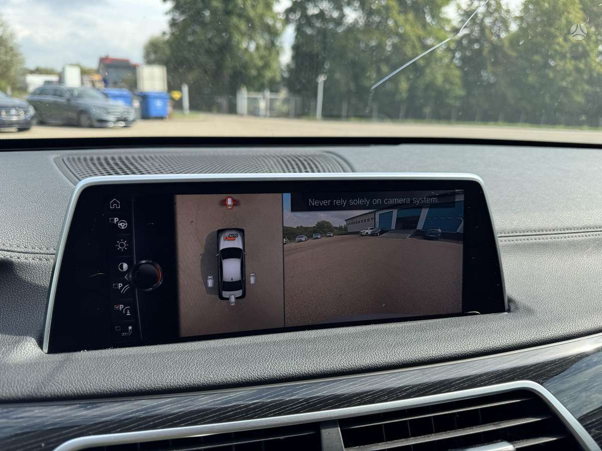 BMW 740, 3.0 l., Седан