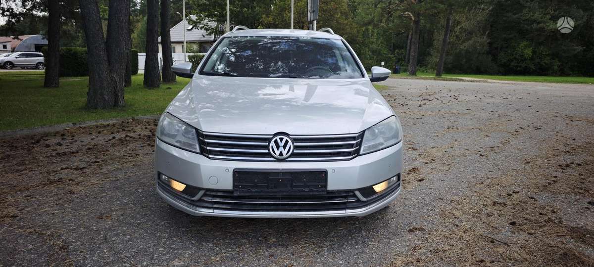 Volkswagen Passat - 8