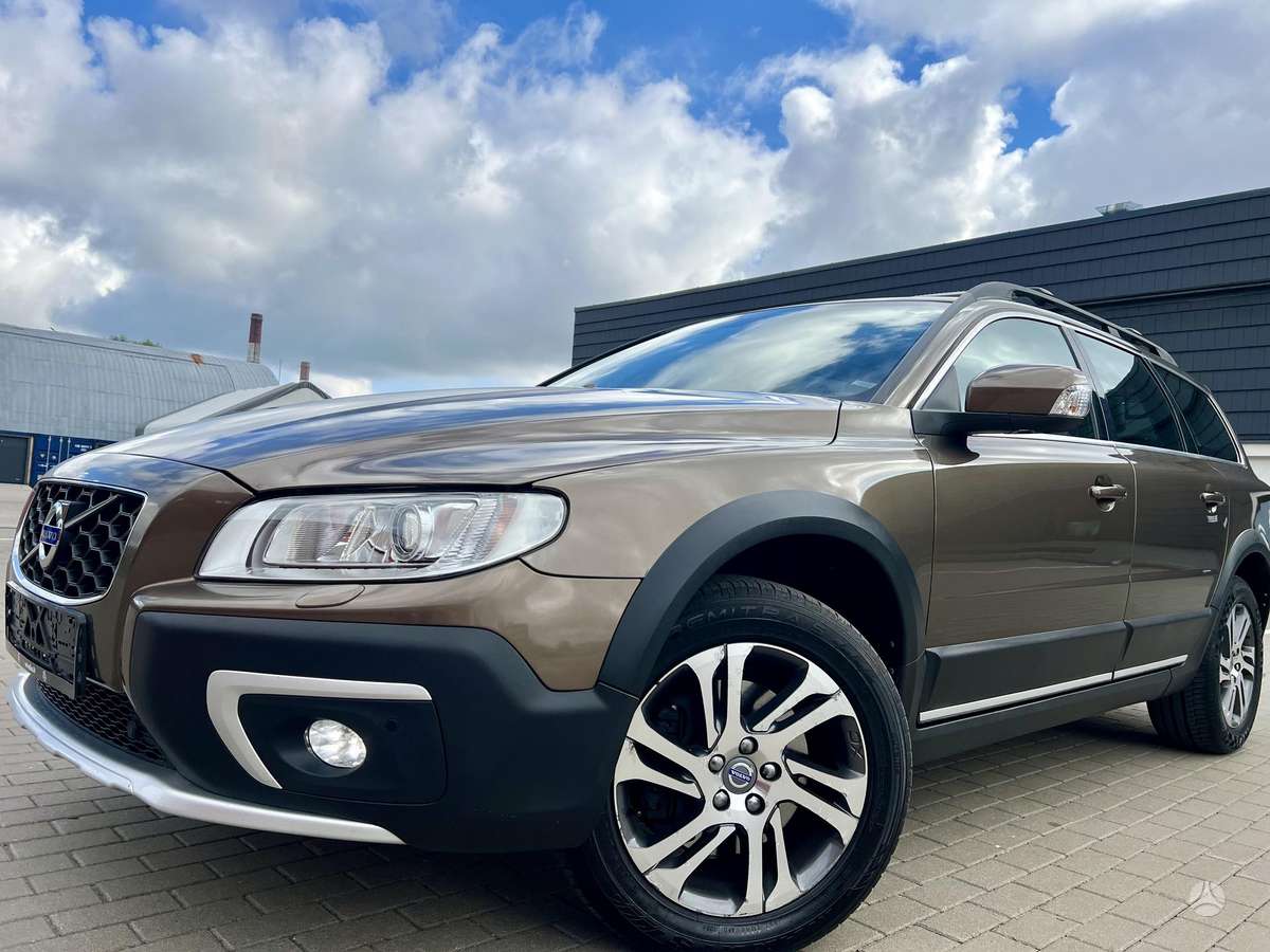 Volvo XC70 - 2