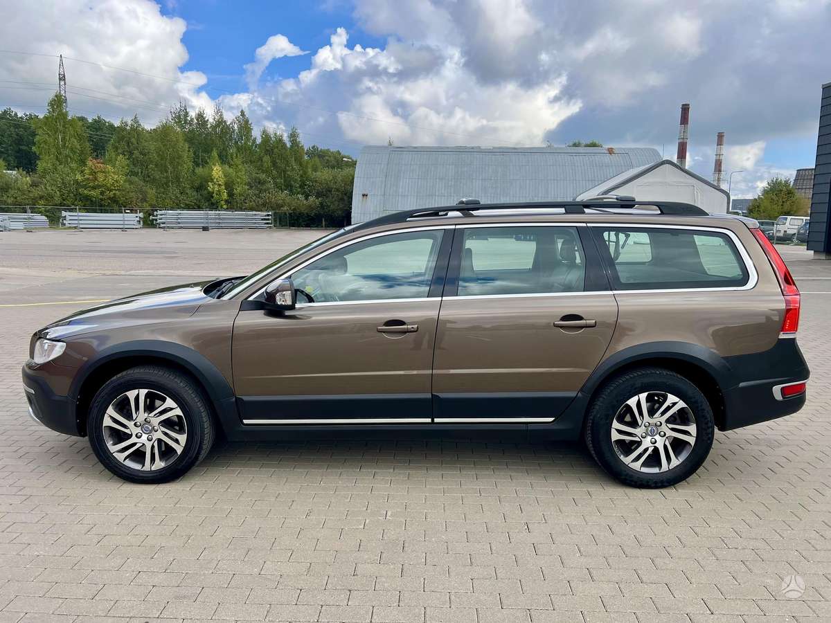 Volvo XC70 - 10