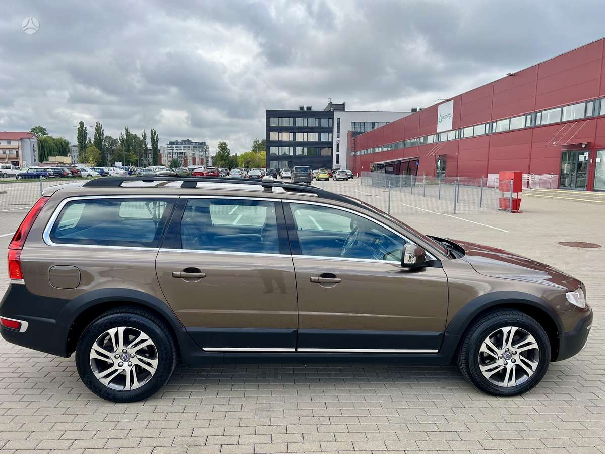 Volvo XC70 - 11