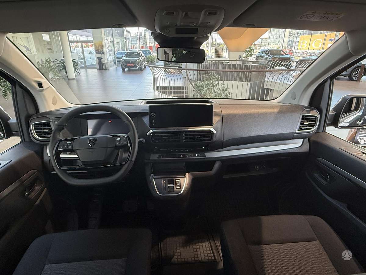 Peugeot Traveller - 9