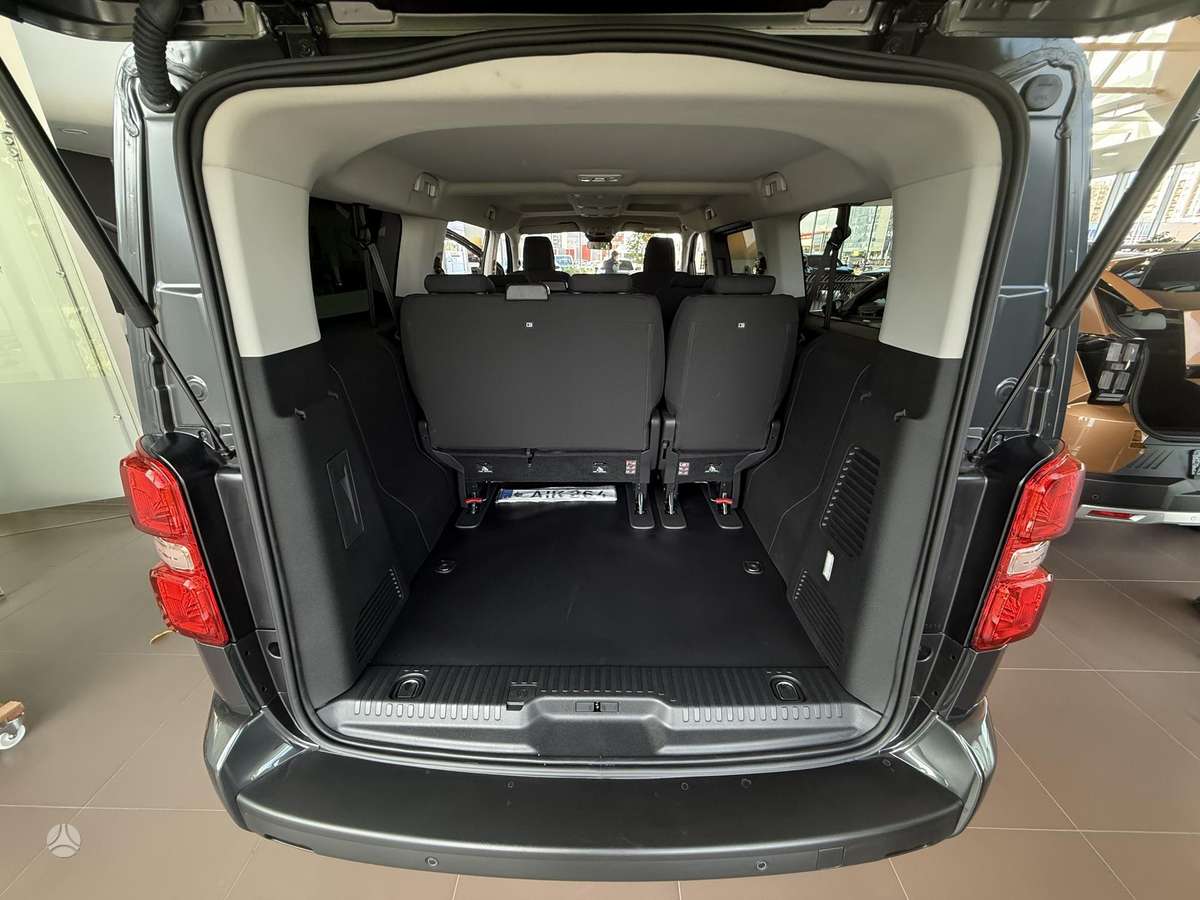Peugeot Traveller - 5