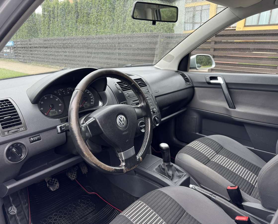 Volkswagen Polo - 12